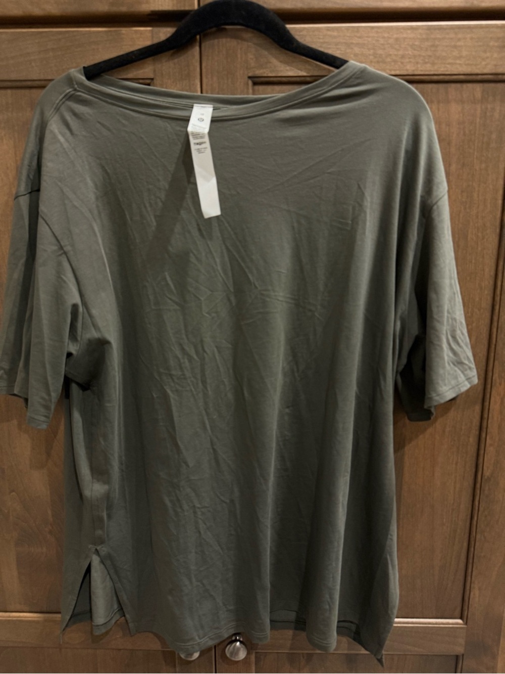 NEVER WORN LULULEMON BOATNECK Short-Sleeve Tee - Olive Green